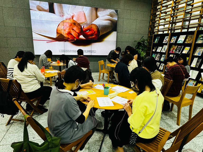 매듭 체험 강좌 풍경